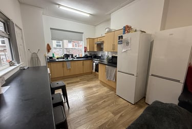 6 bed flat, Scarsdale Road, Victoria Park, Manchester, M145PY - Image 5